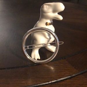 Chloe and Isabel Oversized Circle hair clip